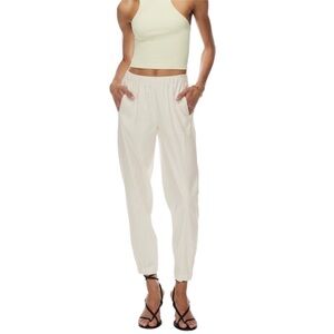 Aritzia Babaton Dexter Pull On Cropped
Pant in White  Sz XS
